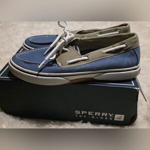 Sperry Blue Canvas Boat Shoes with Classic Design